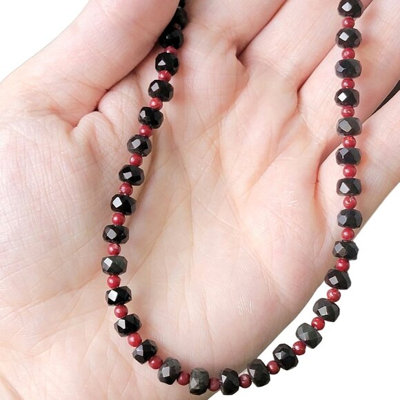 Vintage Heavy Glass Bead Necklace Red Black Women Adjustable Jewelry Retro Glam - Picture 4 of 11